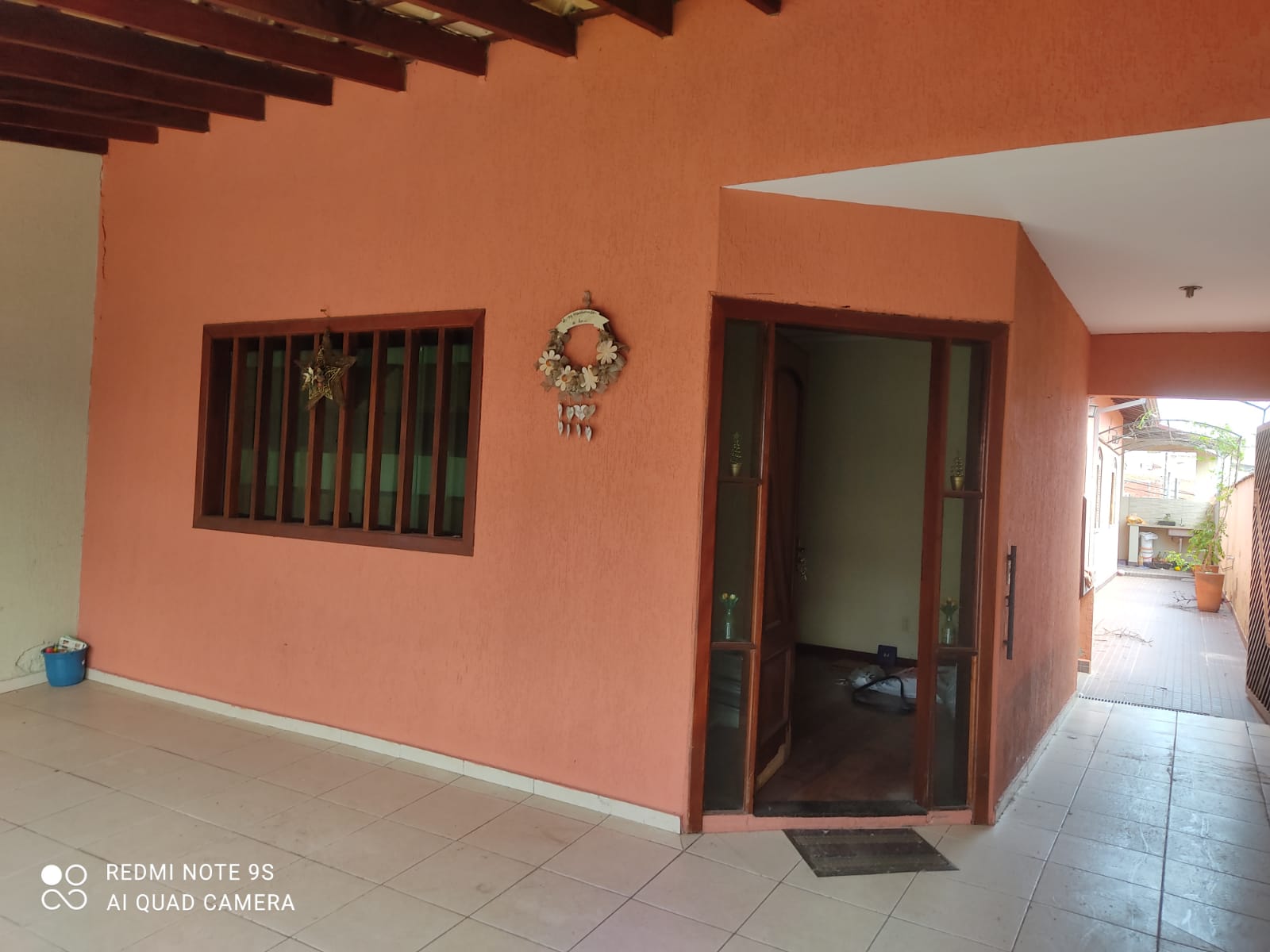 CASA NO JARDIM TROPICAL - VENDA