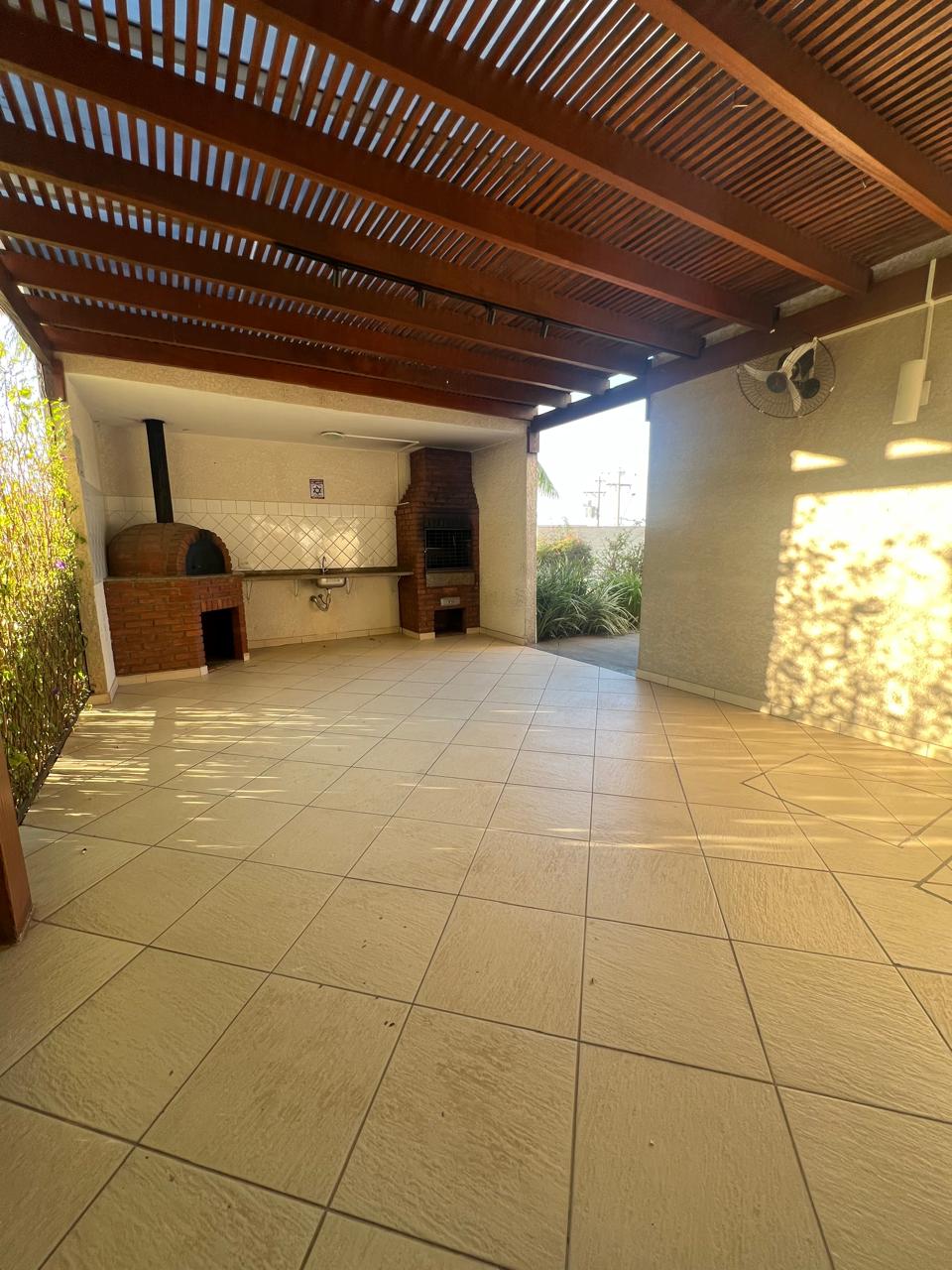 APARTAMENTO NO CAMPOLIM - LOCAÇÃO 