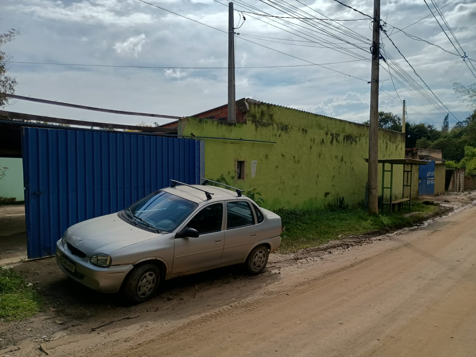 CHACARA NA ESTRADA DO MATO DENTRO - VENDA 