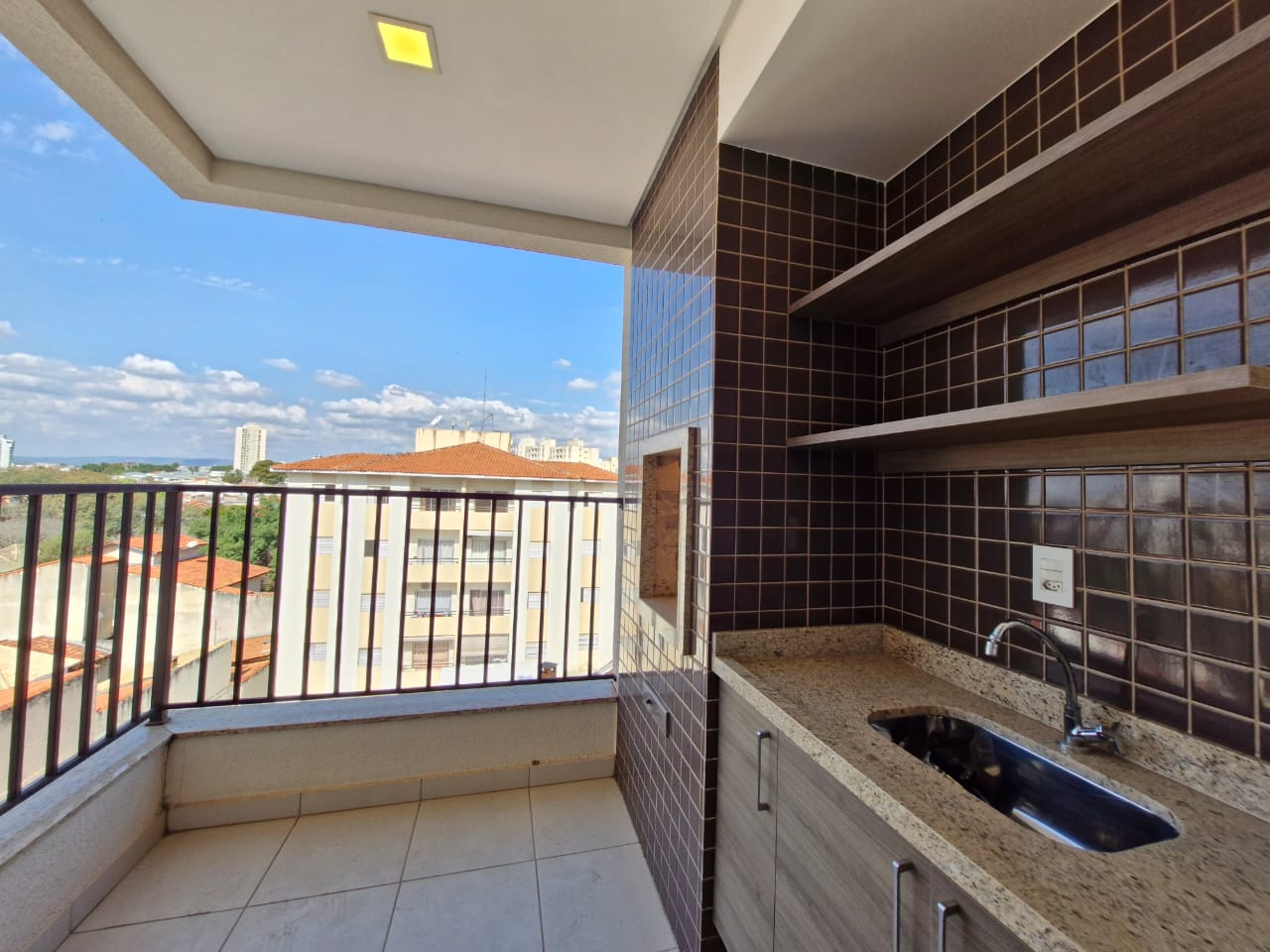 APARTAMENTO NO EDIFICIO MONTE CARLO NO JD EUROPA - VENDA