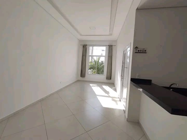 CASA NO RESIDENCIAL VILLAGIO MILANO - WANEL VILLE - VENDA