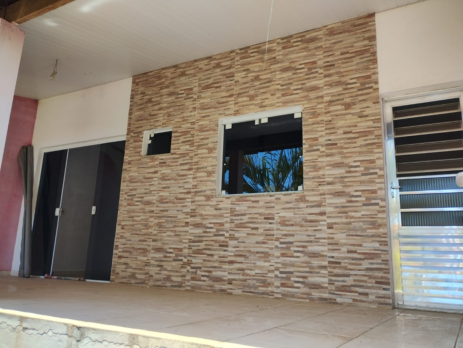 CASA NO JARDIM TROPICAL - VENDA