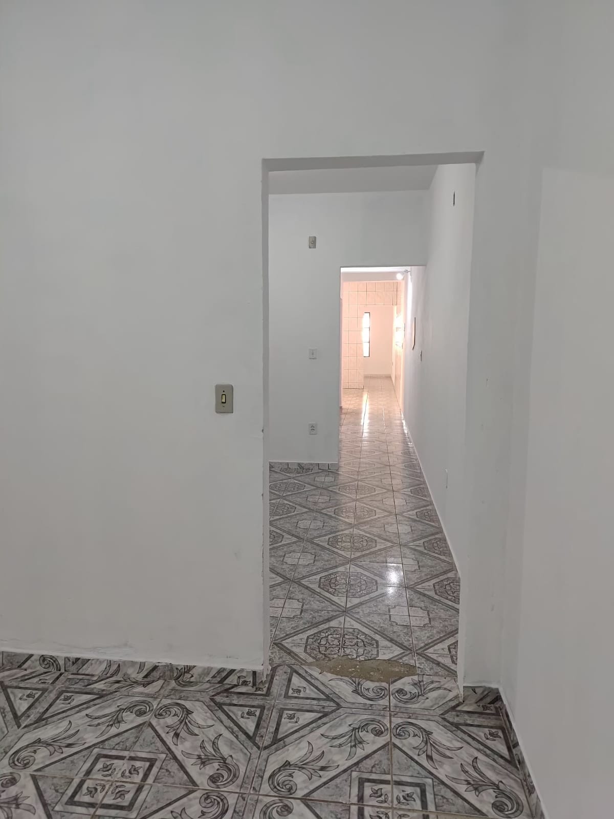 CASA NO JARDIM CALIFORNIA - LOCAÇÃO