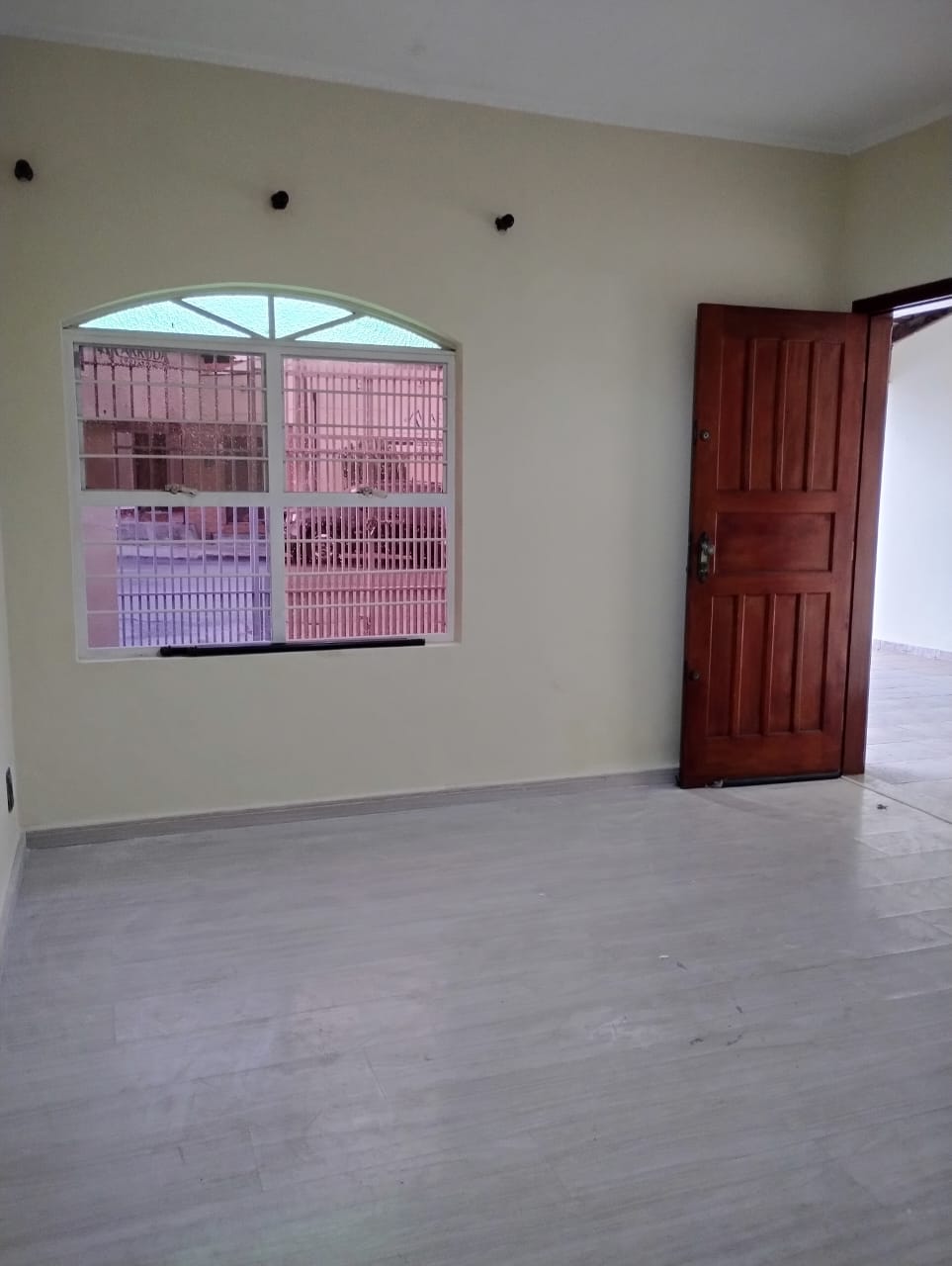 CASA NO CENTRAL PARQUE - VENDA 