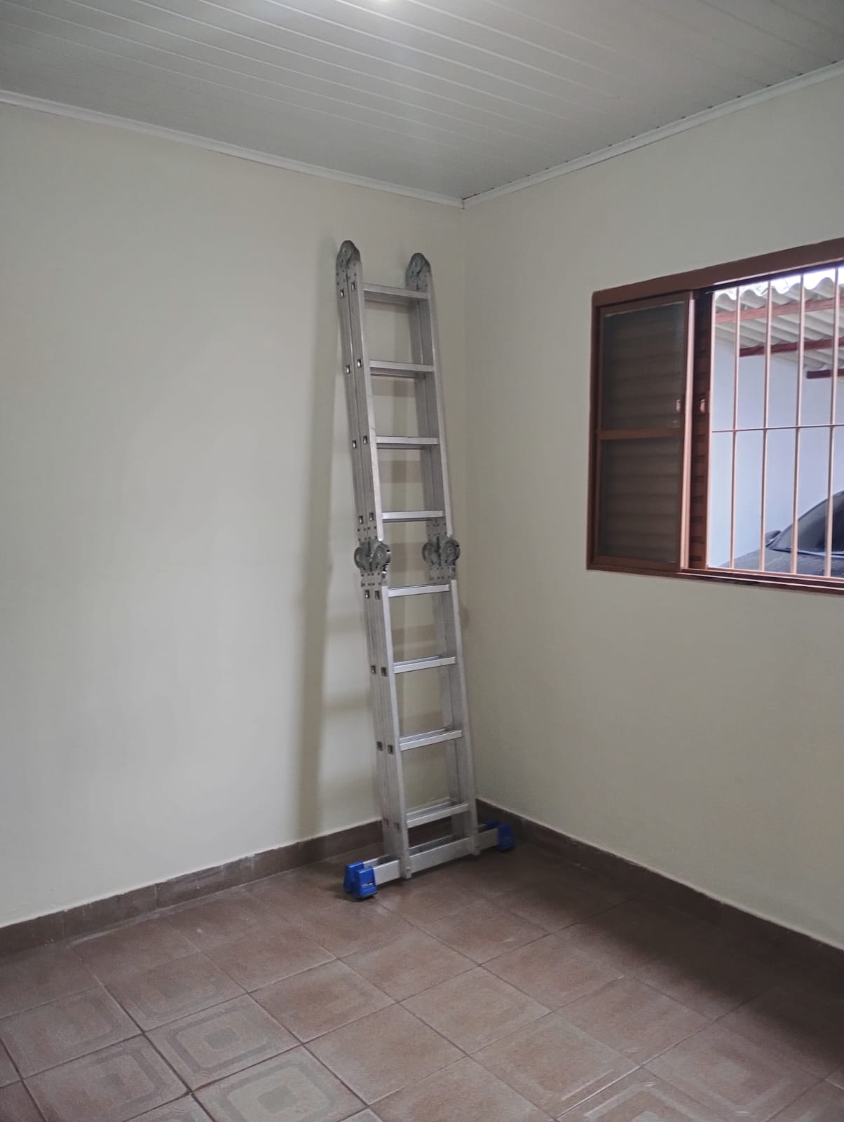 CASA NO JULIO DE MESQUITA - VENDA