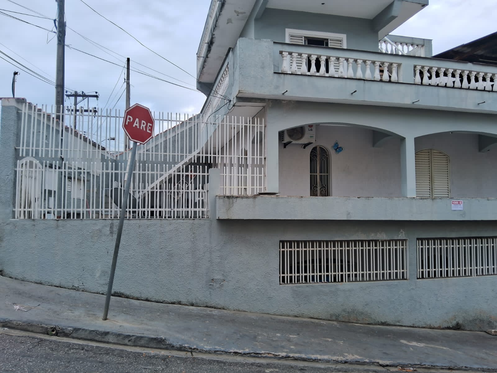 CASA SOBRADO EM VILA ZACARIAS - VENDA