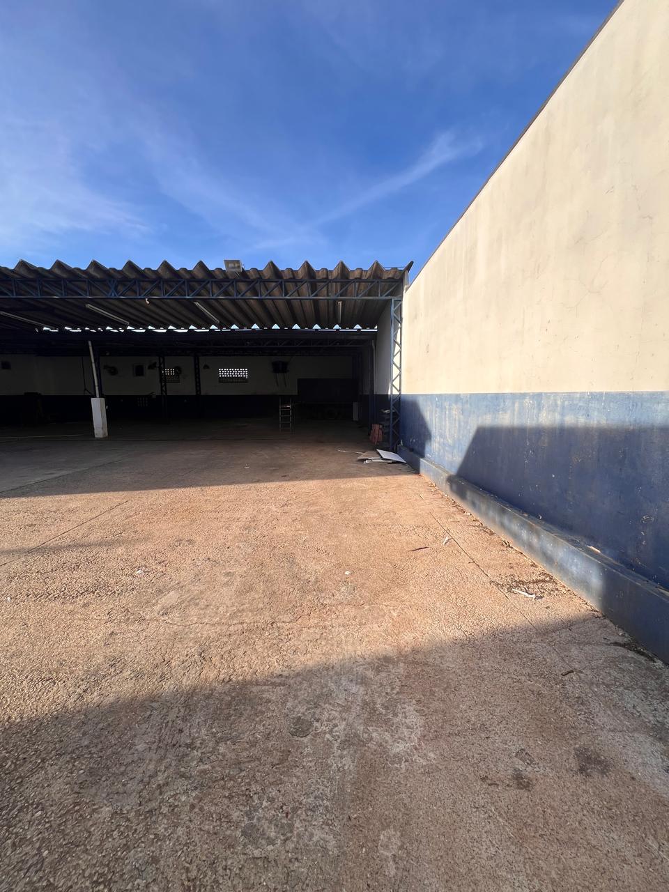 BARRACÃO NO JARDIM BERTANHA - LOCAÇÃO 