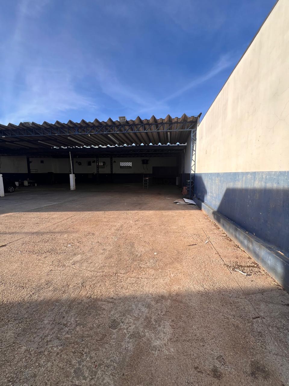 BARRACÃO NO JARDIM BERTANHA - LOCAÇÃO 