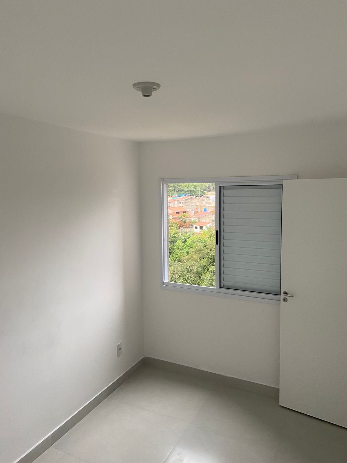 APARTAMENTO NO CONDOMINIO SUPER QUADRA NO WANEL VILLE - LOCAÇÃO
