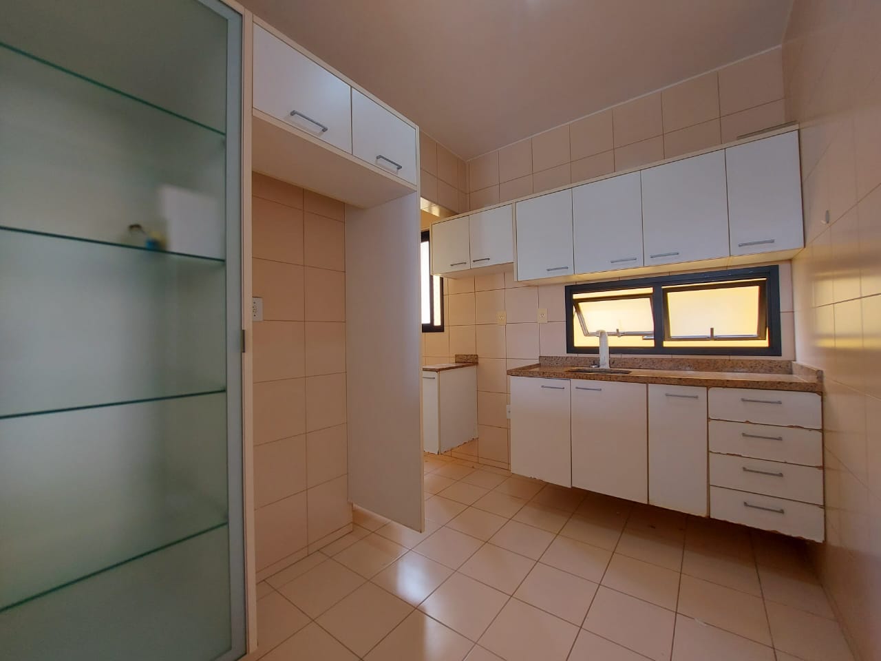 Alugo Apartamento Condomínio Nápoles, Parque dez