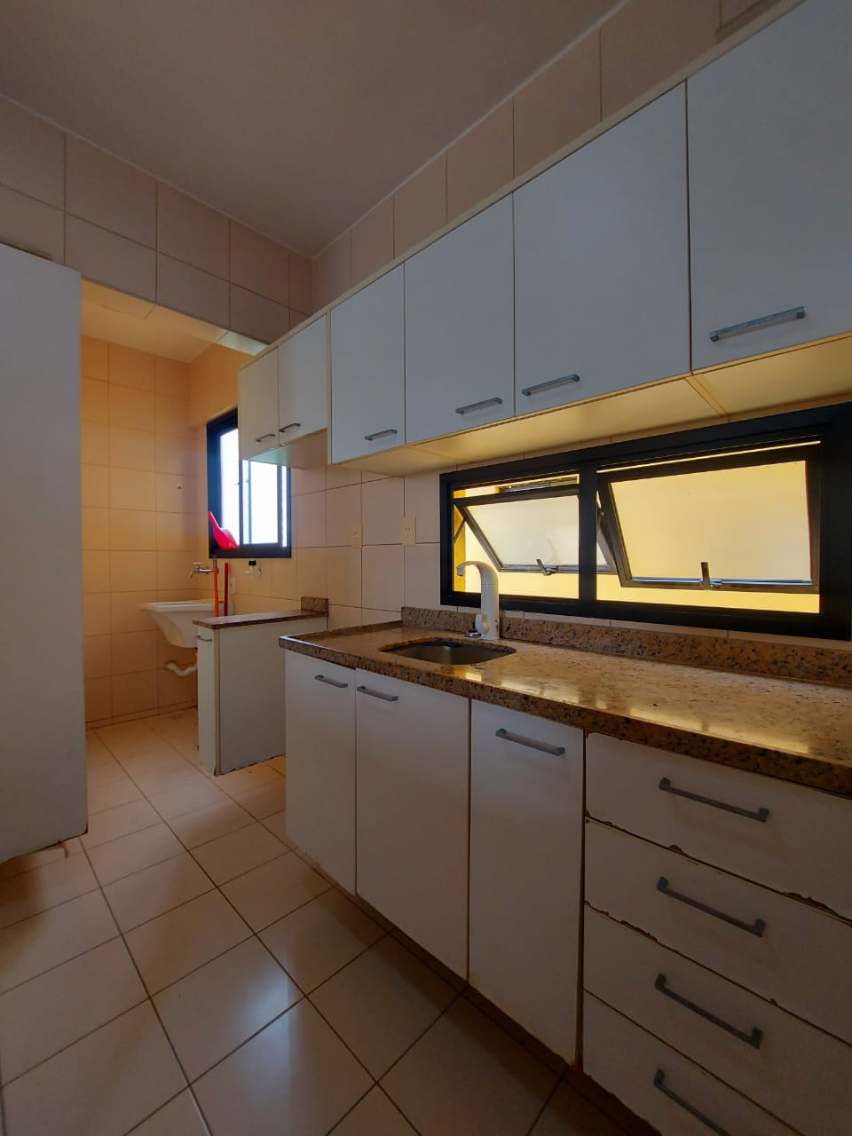 Alugo Apartamento Condomínio Nápoles, Parque dez