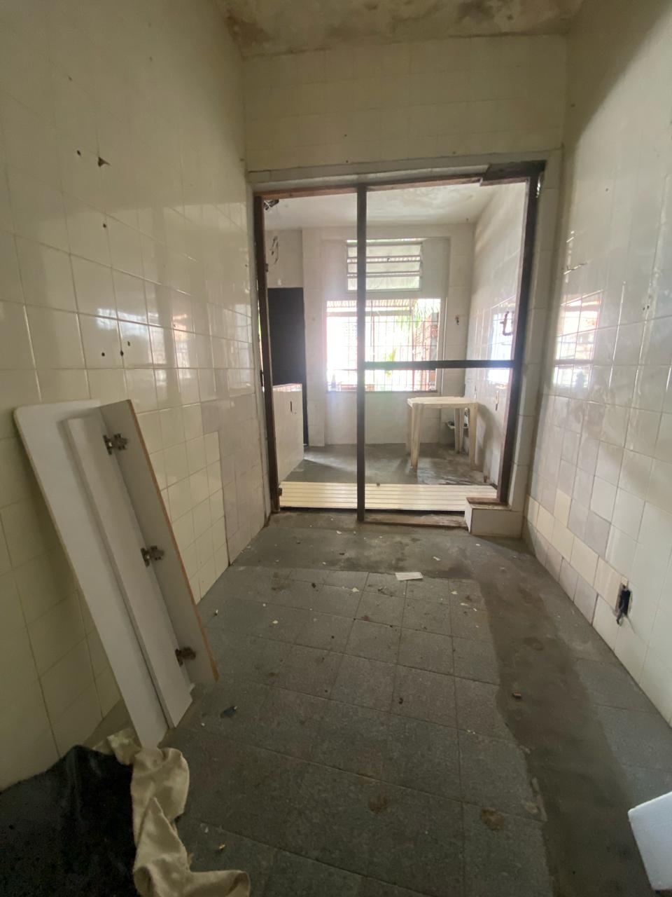 Alugo/Vendo Ponto Comercial Av. Airão, Presidente Vargas