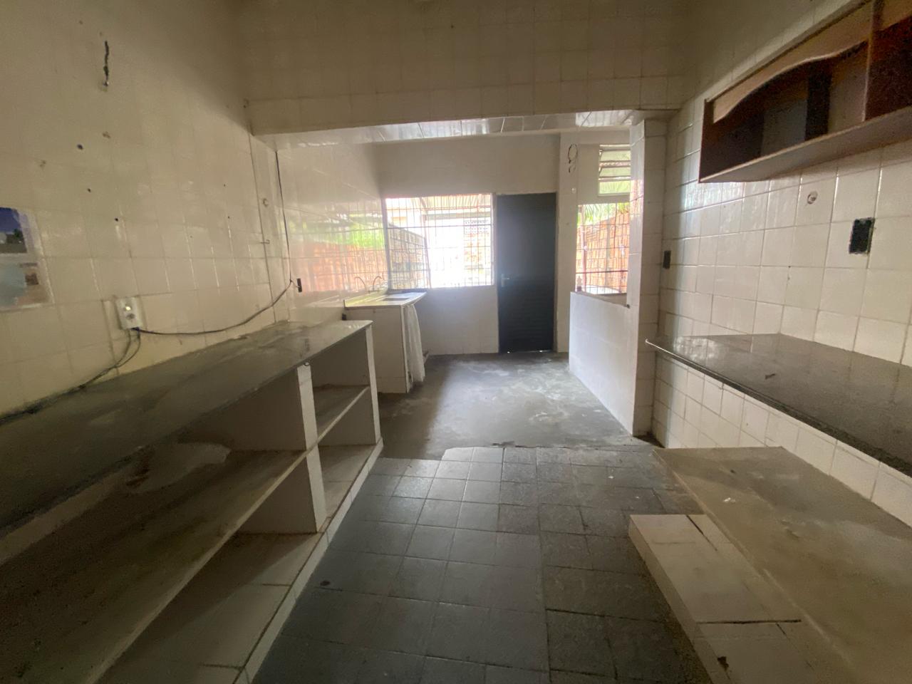 Alugo/Vendo Ponto Comercial Av. Airão, Presidente Vargas