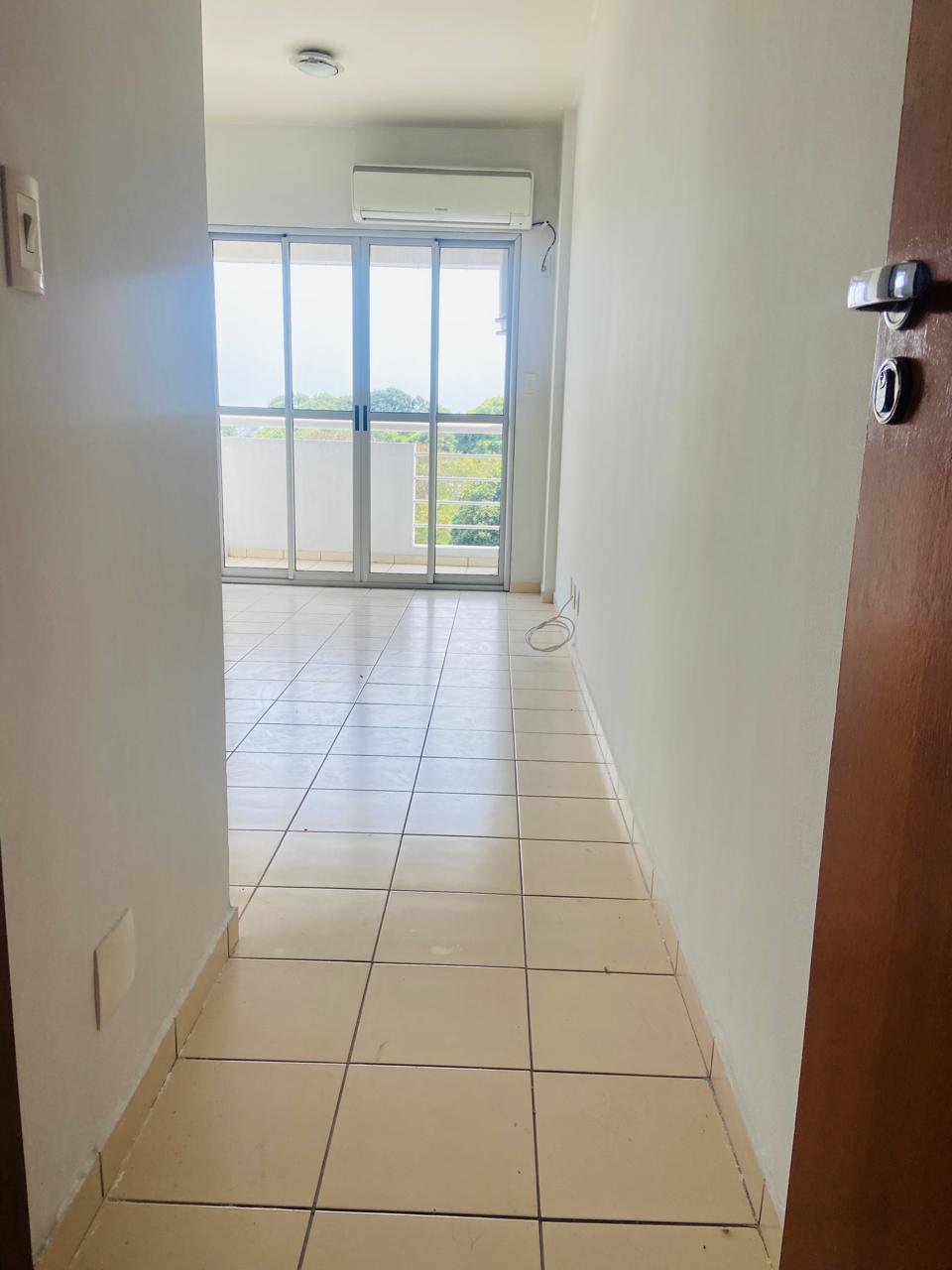 Vendo Apartamento Residencial Madri, Parque das Laranjeiras, Flores.