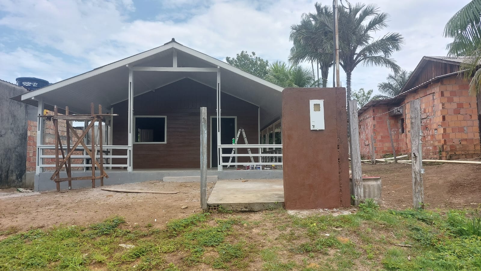 Aluga-se Pousada no Centro de Novo Airão