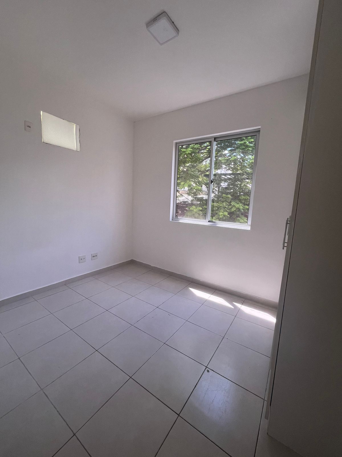 Alugo Apartamento no ALLEGRO - Avenida Torquato tapajós 
