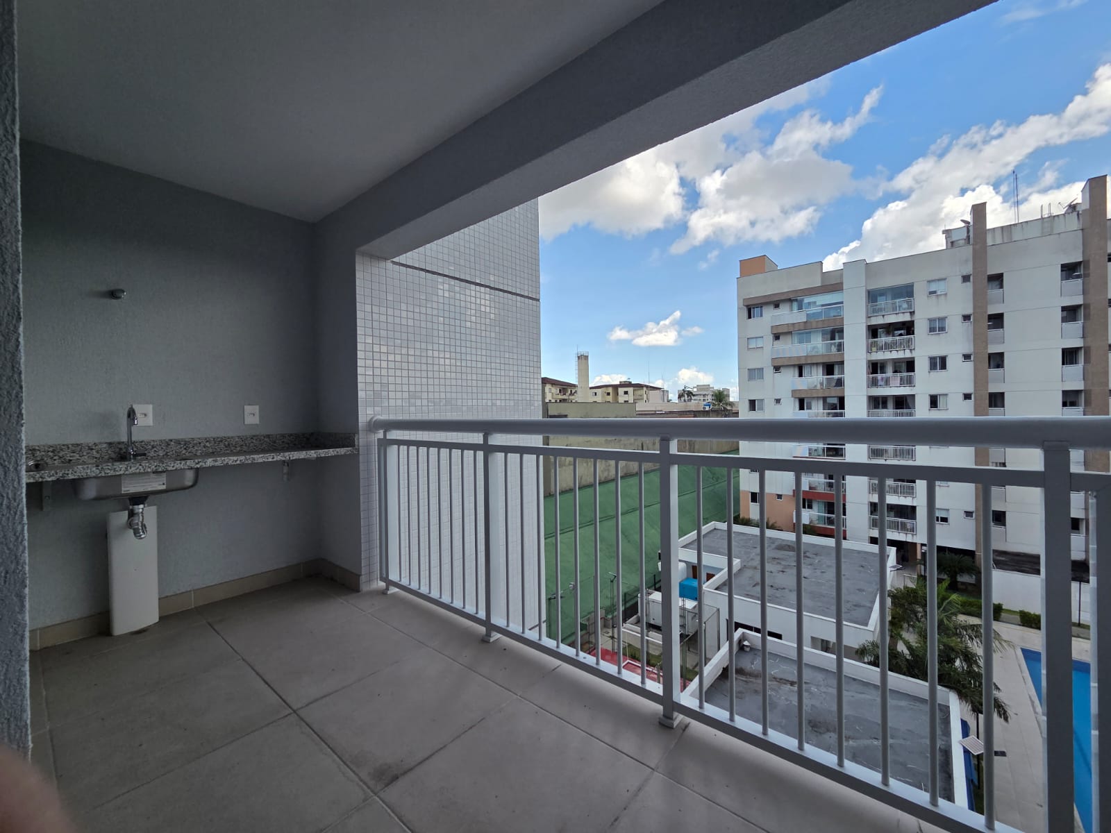Vendo Apartamento Cond. Liberty - Pq das Laranjeiras