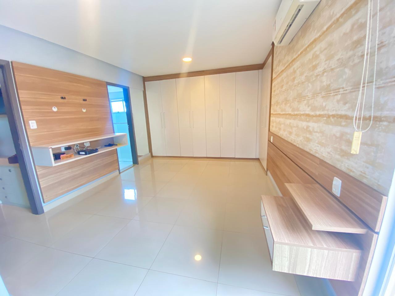 CASA DUPLEX DE LUXO À VENDA