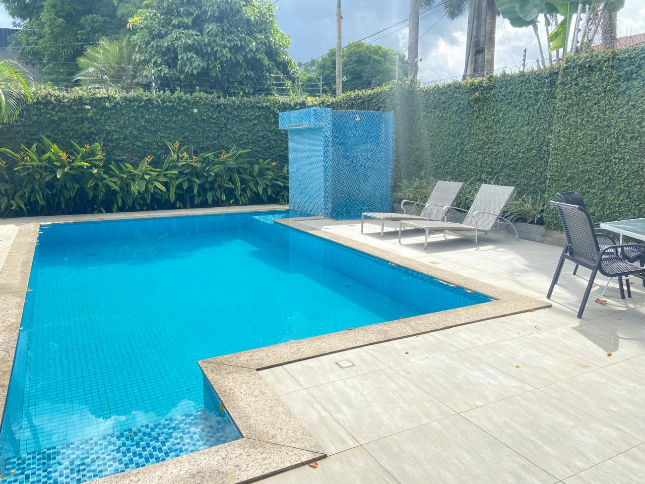 CASA DUPLEX DE LUXO À VENDA