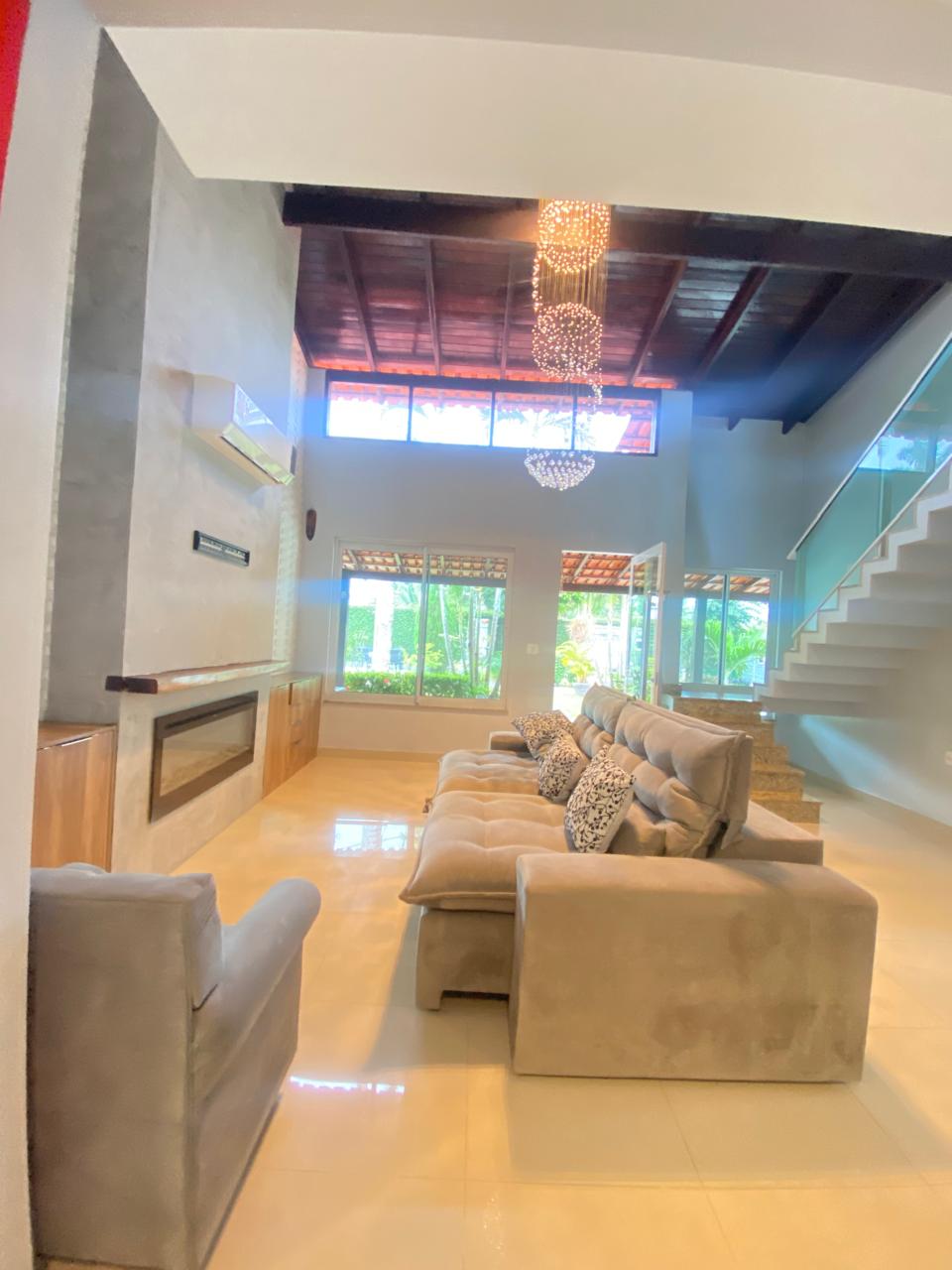 CASA DUPLEX DE LUXO À VENDA