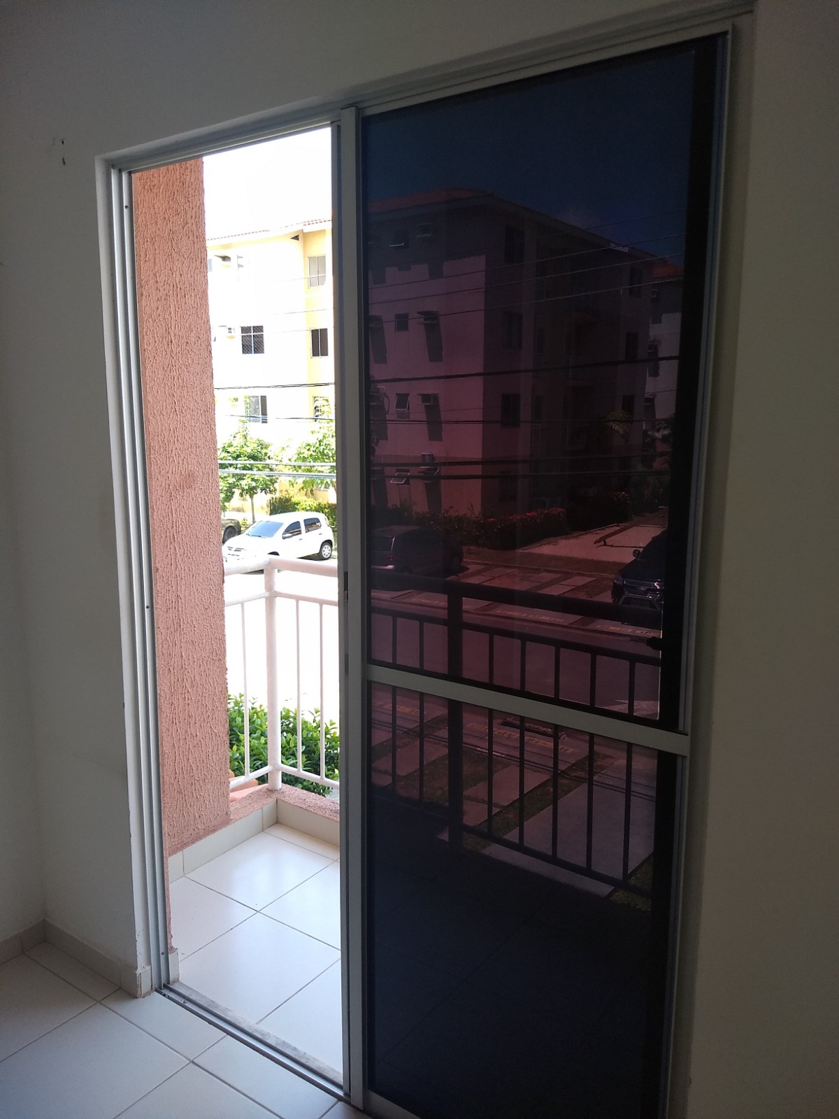 VENDO EXCELENTE APARTAMENTO NO COND. PARADISO GIRASOL