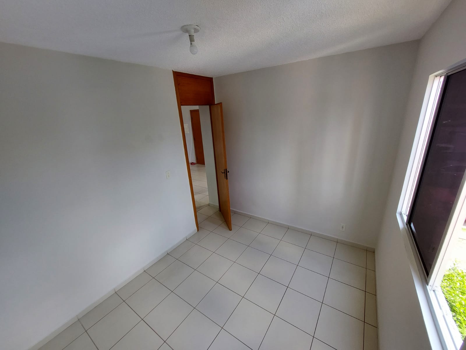 VENDO EXCELENTE APARTAMENTO NO COND. PARADISO GIRASOL