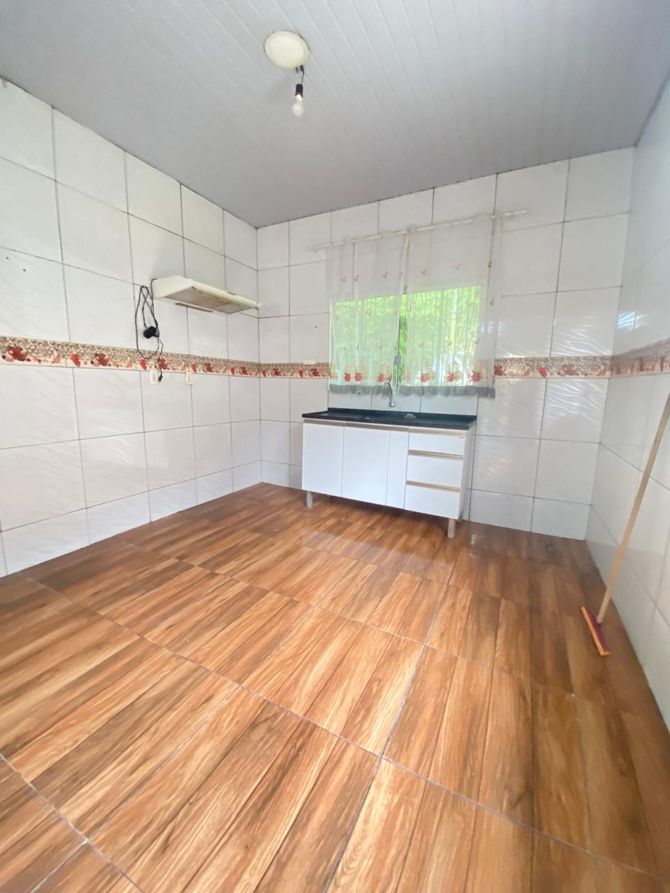 Vendo casa no Novo Aleixo 