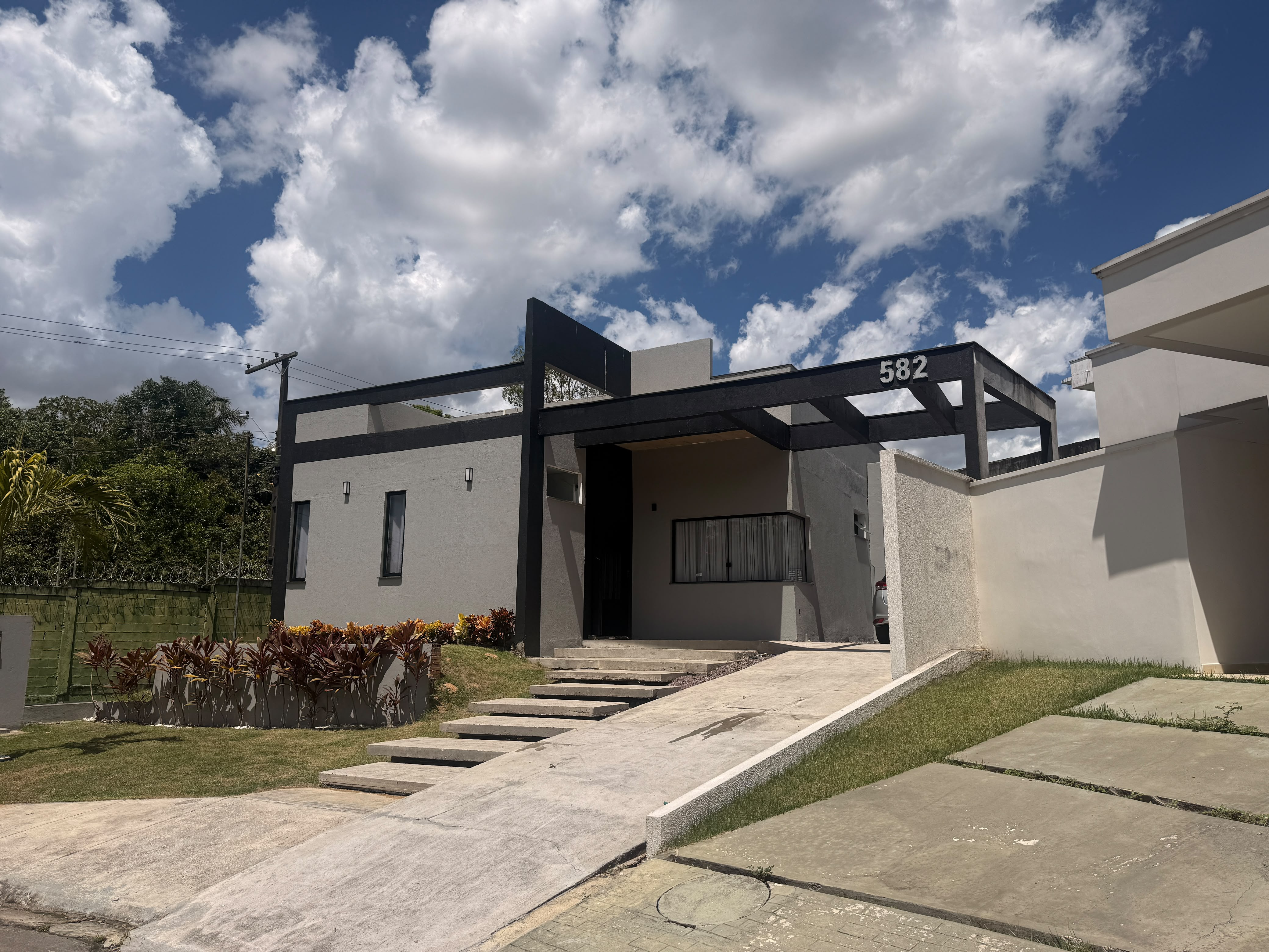 Casa no Condomínio Quinta das Marinas