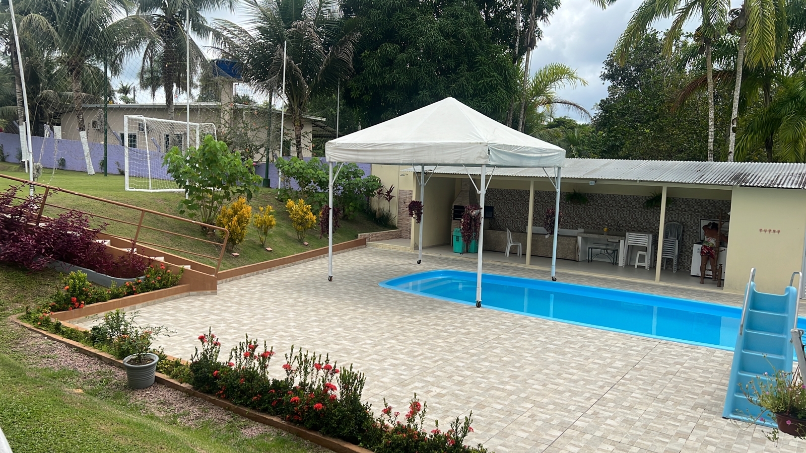 VENDO SÍTIO KM-37 AM-010, RODOVIA MANAUS/RIO PRETO DA EVA