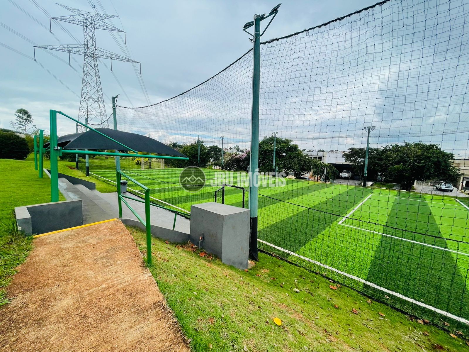 Casa á venda c/  05 dormitórios, Condomínio Portal das Estrelas - Boituva/SP