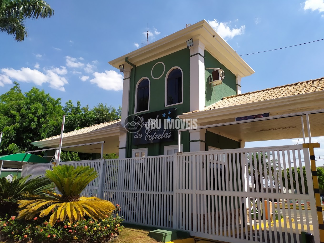 Casa á venda c/  05 dormitórios, Condomínio Portal das Estrelas - Boituva/SP