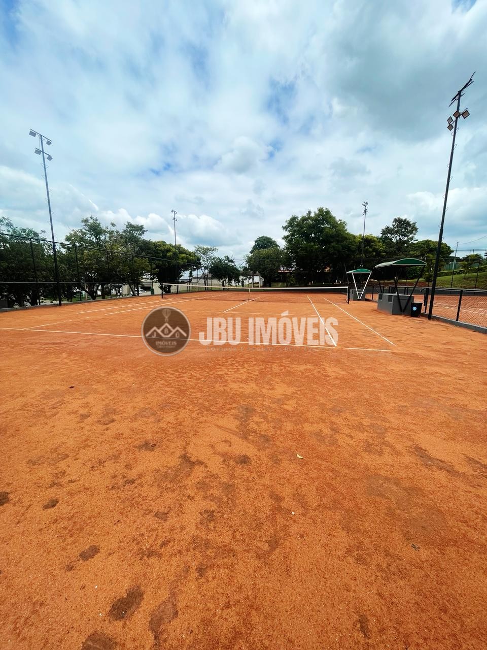 Casa á venda c/  05 dormitórios, Condomínio Portal das Estrelas - Boituva/SP