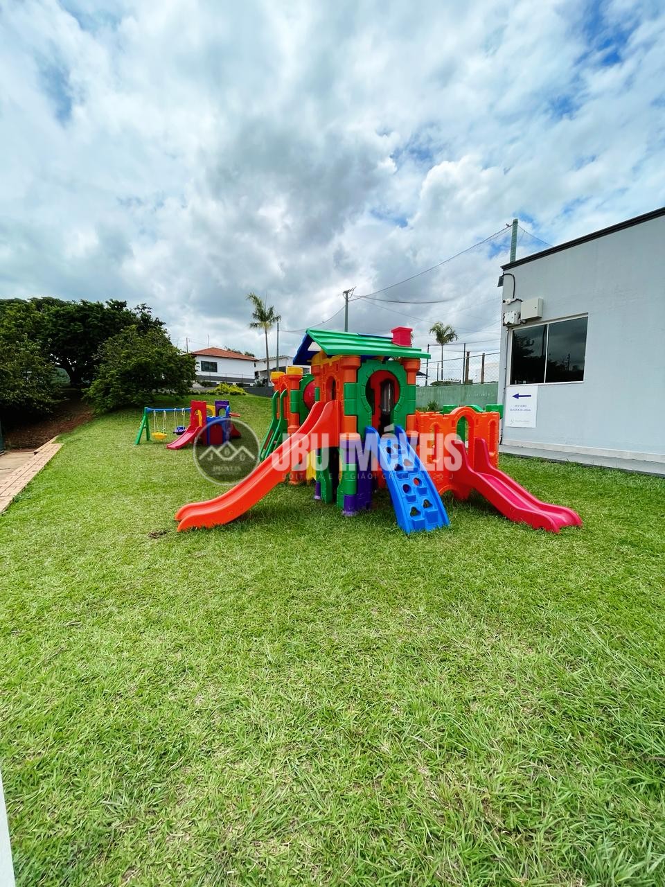 Casa á venda c/  05 dormitórios, Condomínio Portal das Estrelas - Boituva/SP