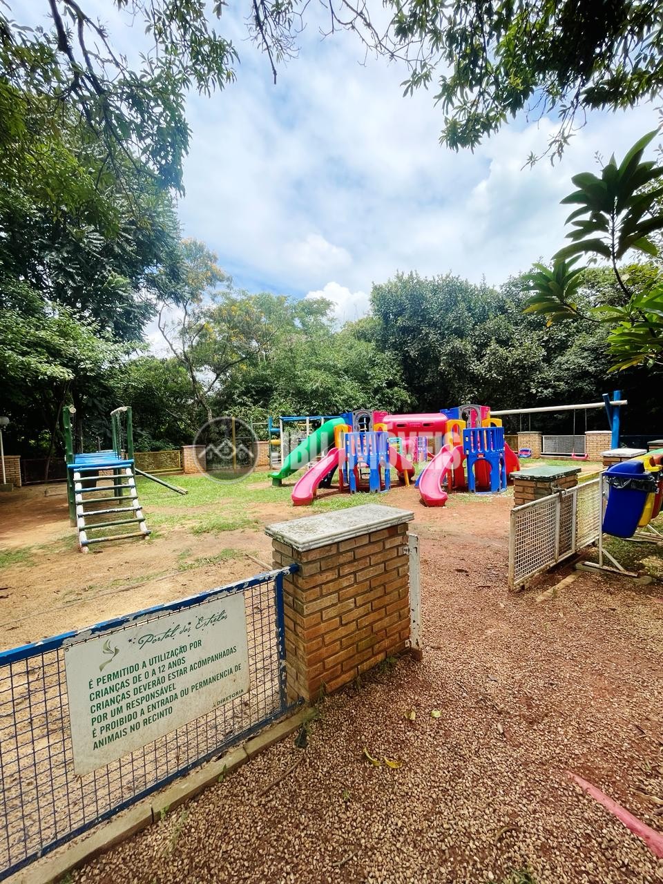Casa á venda c/  05 dormitórios, Condomínio Portal das Estrelas - Boituva/SP