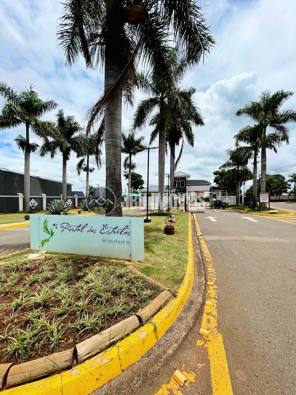 Casa á venda c/  05 dormitórios, Condomínio Portal das Estrelas - Boituva/SP