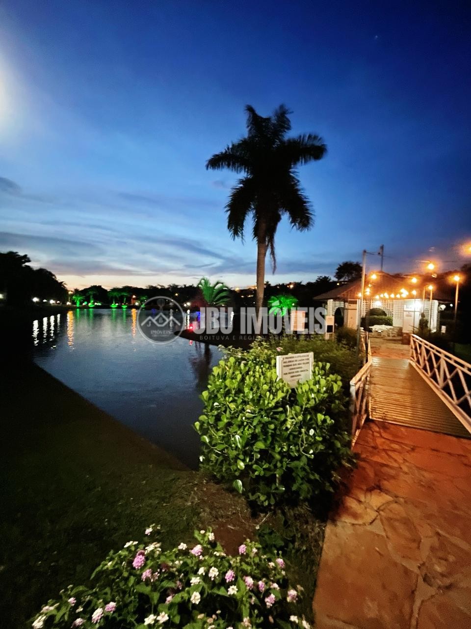 Casa á venda c/  05 dormitórios, Condomínio Portal das Estrelas - Boituva/SP