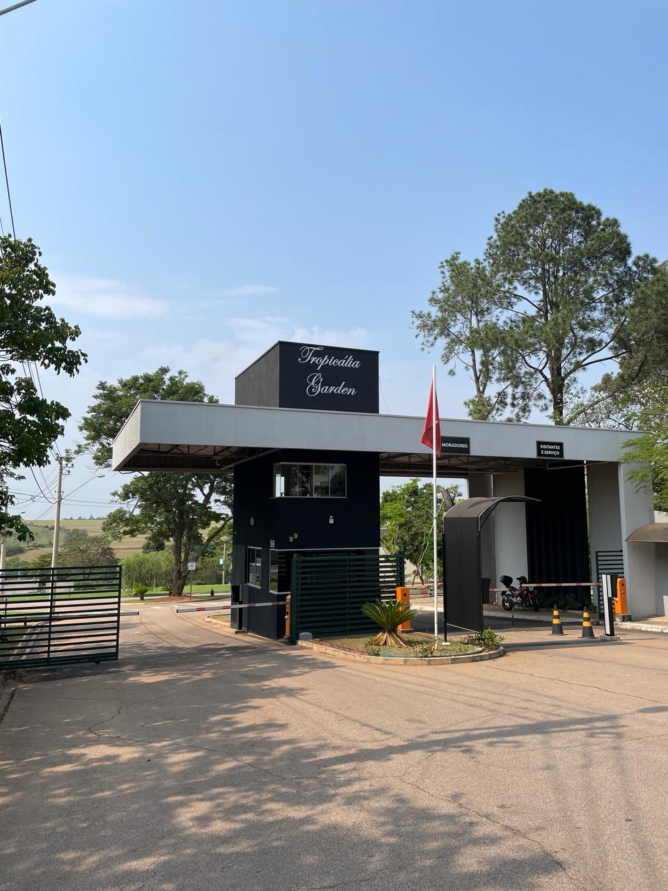 Terreno à Venda com 250m², no Condomínio Tropicalia Garden em Boituva