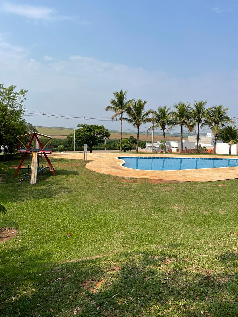 Terreno à Venda com 250m², no Condomínio Tropicalia Garden em Boituva