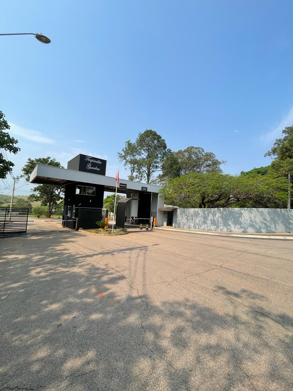 Terreno à Venda com 250m², no Condomínio Tropicalia Garden em Boituva