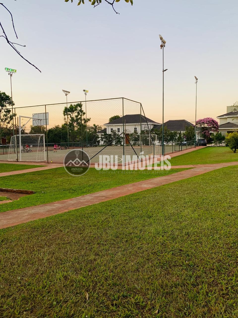 Casa Térrea à Venda com 269m², no Condomínio Flora Ville, Boituva/SP