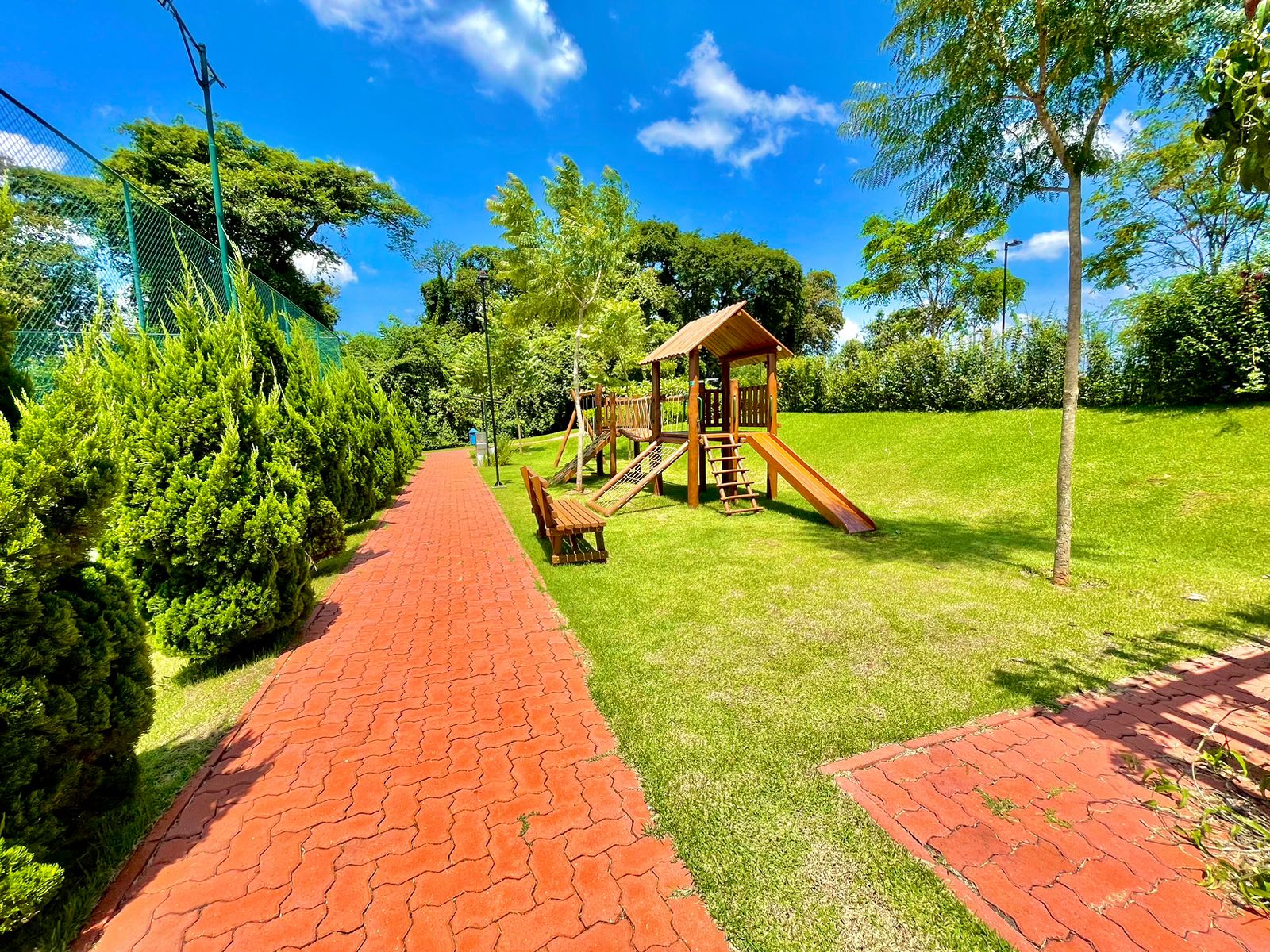 Casa de Alto Padrão à venda, 288,55m² por R$ 2.200.000,00 - Portal Ville Jardim Europa - Boituva/SP