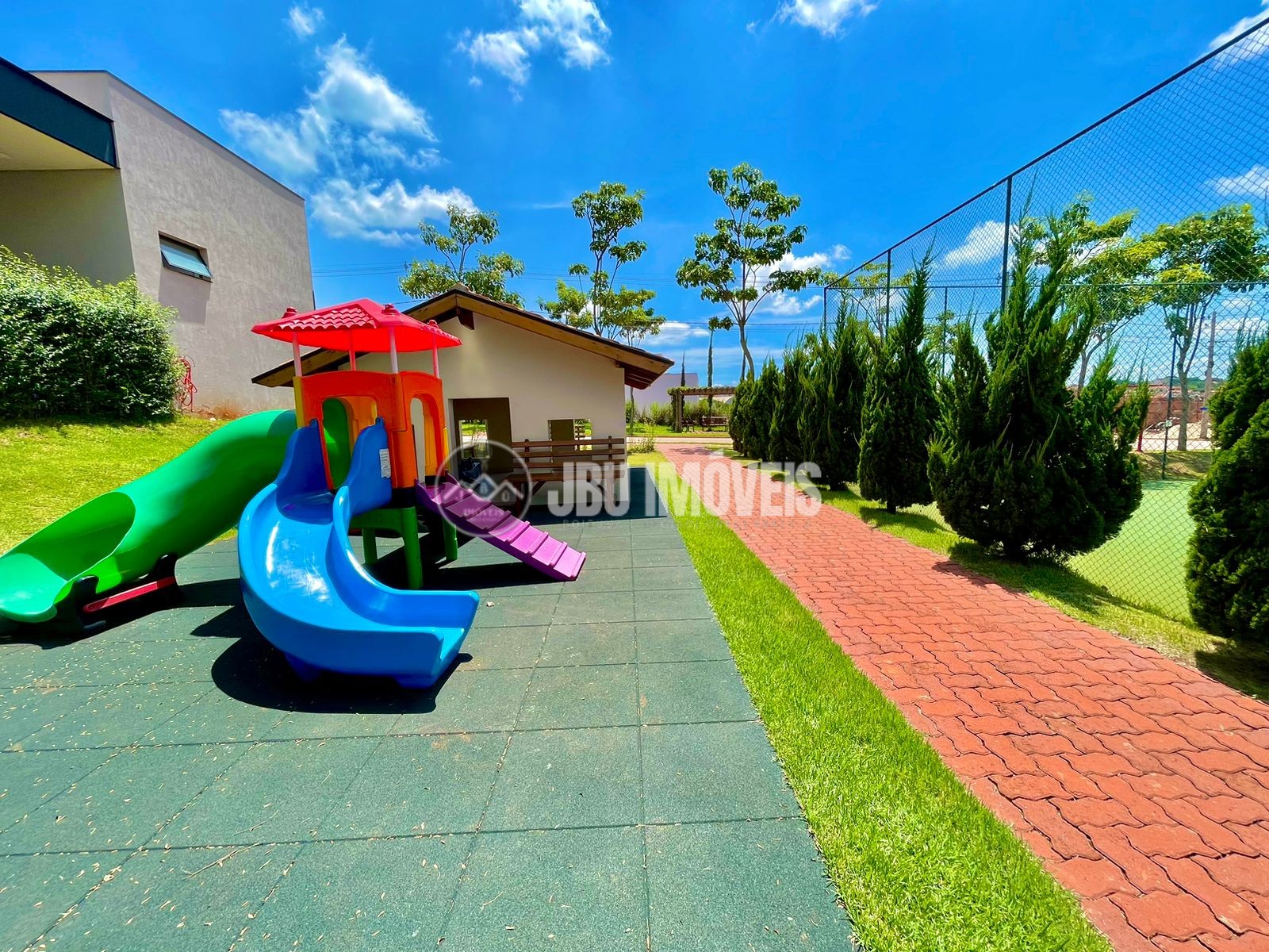 Casa à Venda no Condomínio Portal Ville Jardim Europa, Boituva 