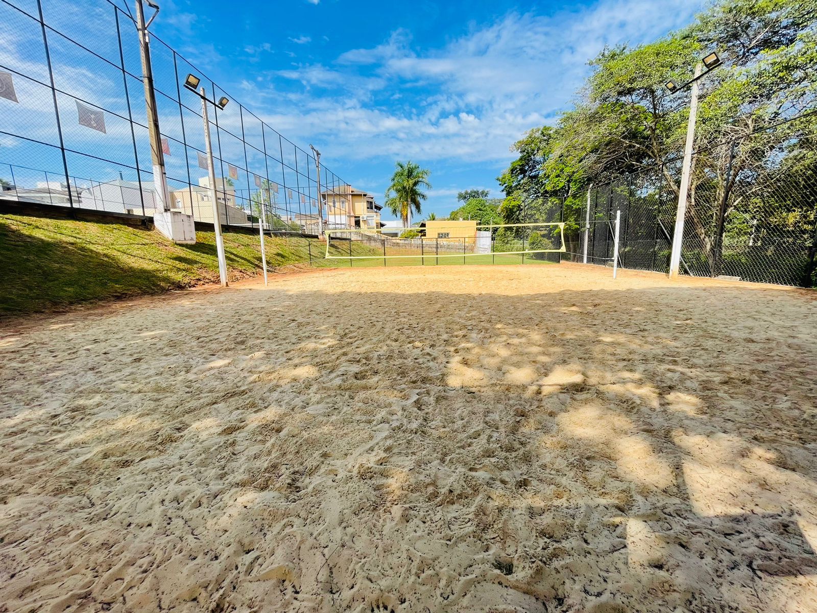 Sobrado á Venda no Condomínio Portal dos Pássaros, Boituva - SP