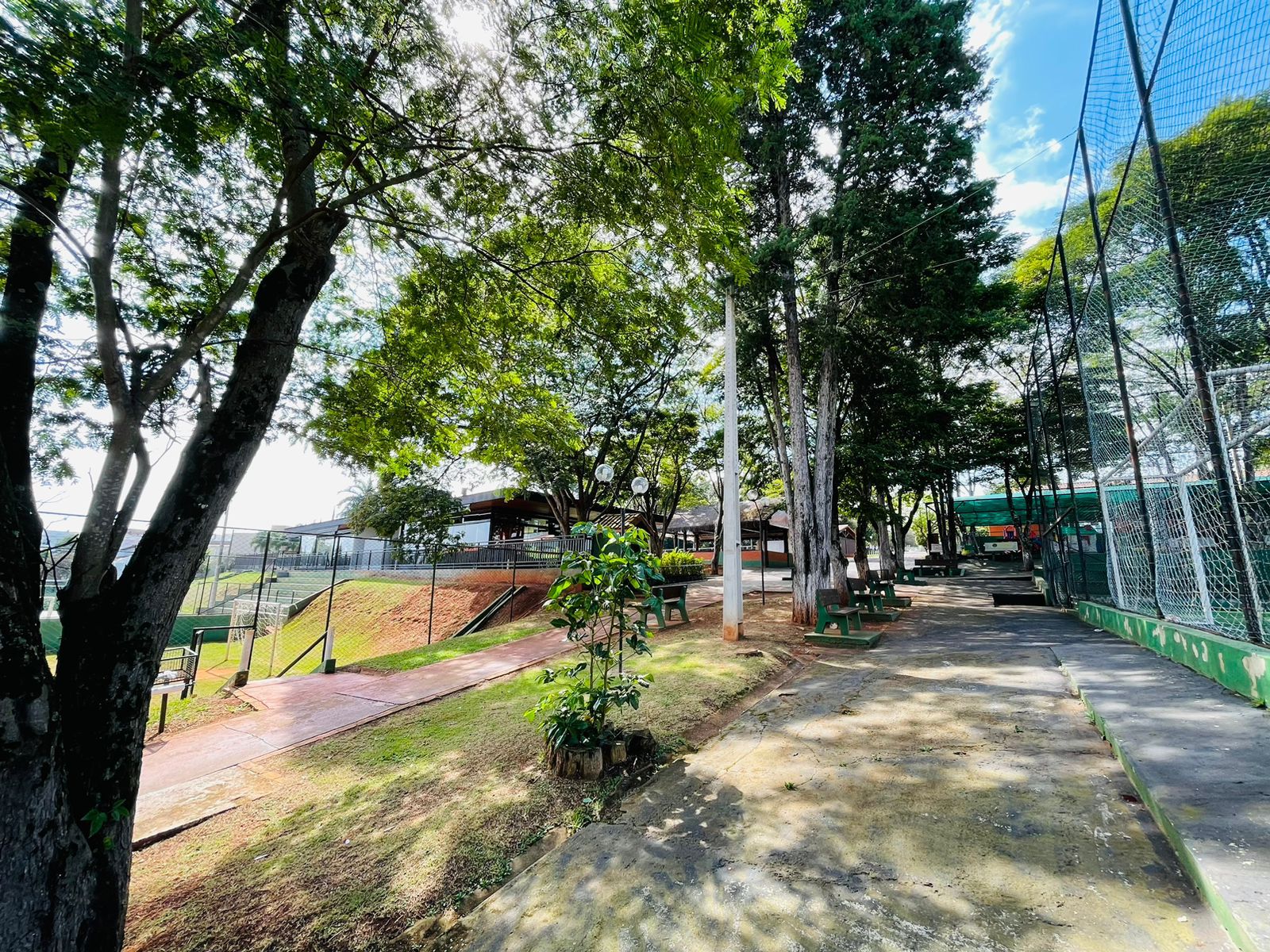 Sobrado á Venda no Condomínio Portal dos Pássaros, Boituva - SP