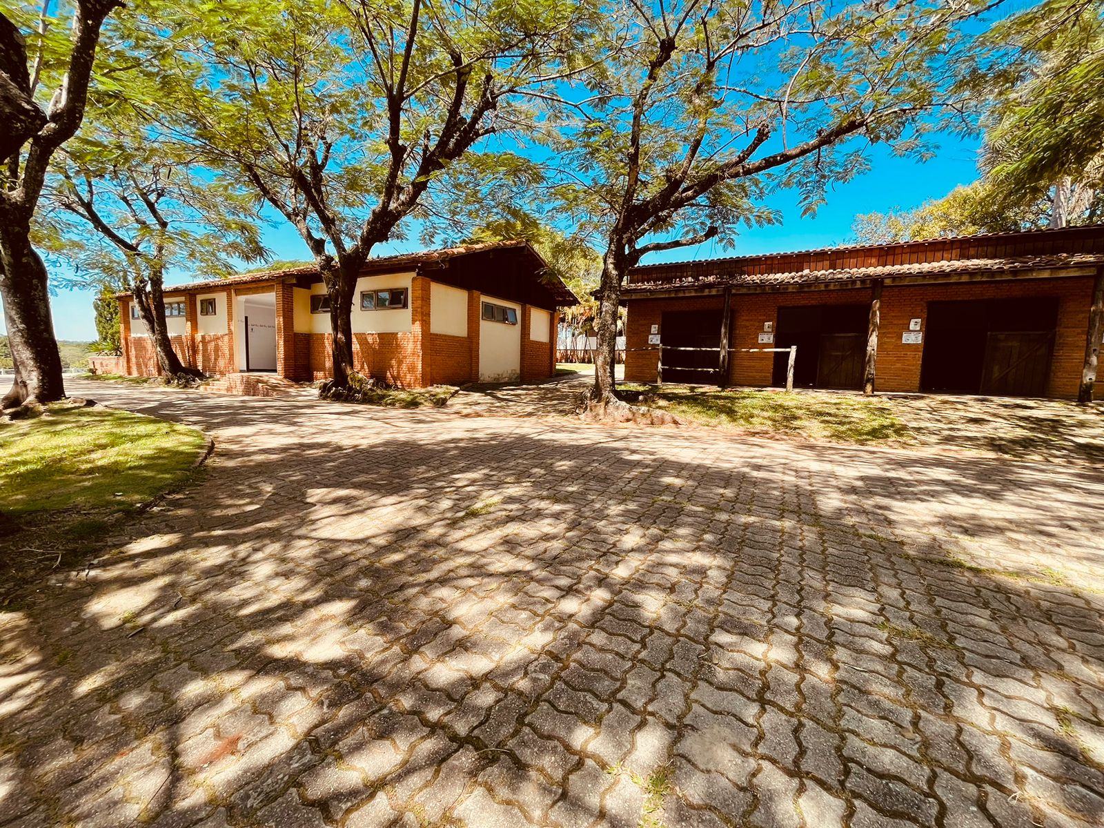 Casa semi-mobiliada com 04 dormitórios á venda, Condomínio Solaris - Boituva/SP