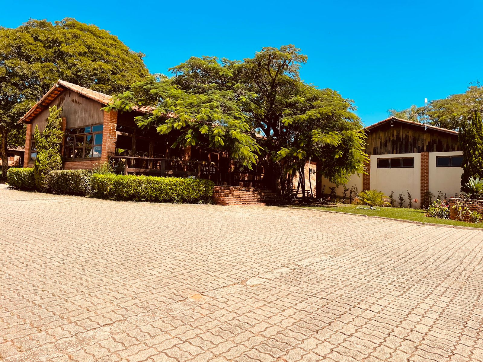Casa semi-mobiliada com 04 dormitórios á venda, Condomínio Solaris - Boituva/SP
