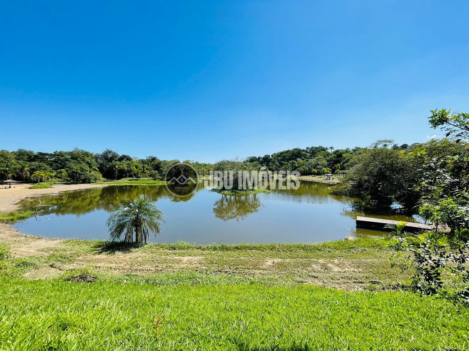 Casa de Alto Padrão c/ 03 dormitórios, sendo 01 suíte - Condomínio Solaris, Boituva/SP