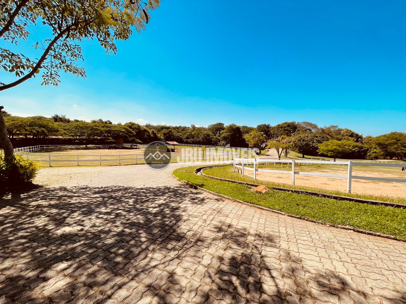 Casa de Alto Padrão c/ 03 dormitórios, sendo 01 suíte - Condomínio Solaris, Boituva/SP