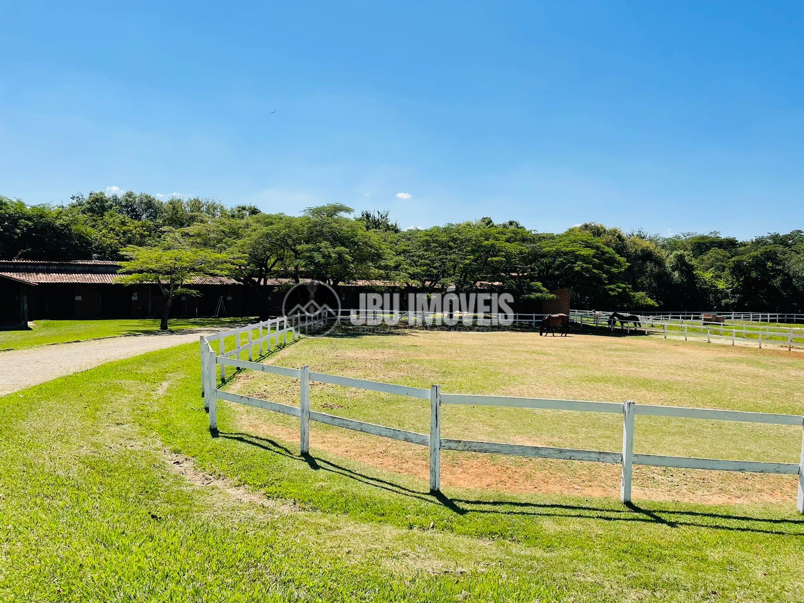 Casa de Alto Padrão c/ 03 dormitórios, sendo 01 suíte - Condomínio Solaris, Boituva/SP