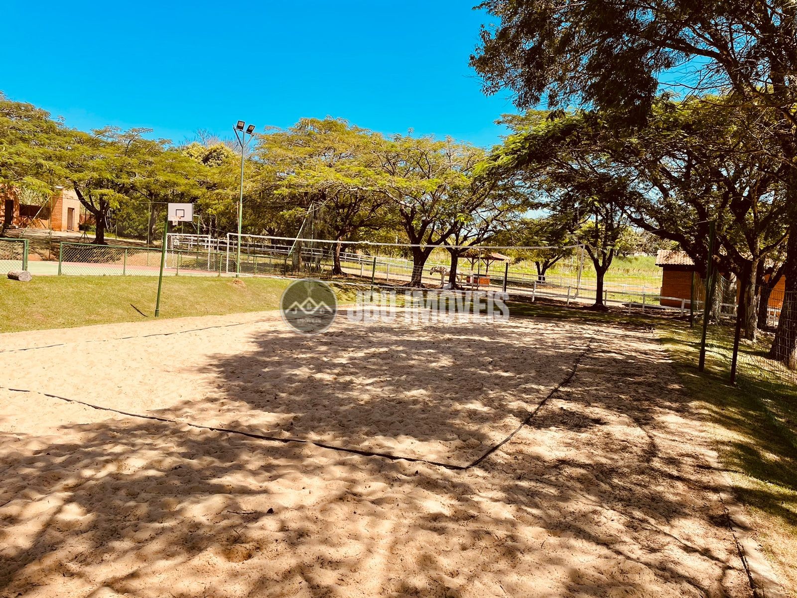 Casa de Alto Padrão c/ 03 dormitórios, sendo 01 suíte - Condomínio Solaris, Boituva/SP